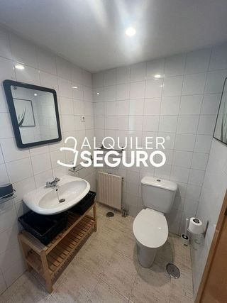 Piso en alquiler en Valdebernardo - Valderribas en Madrid