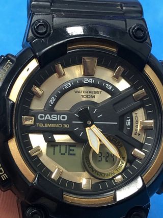 Reloj Casio Telememo 30 Dorado Negro