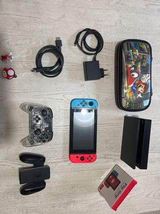Nintendo Switch + Accesorios