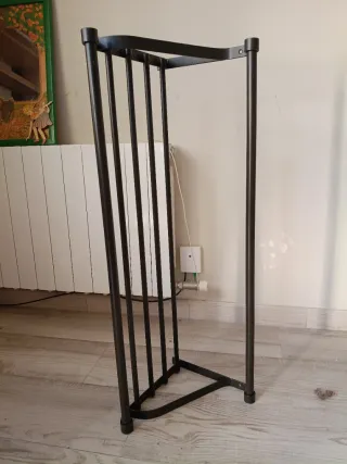 Perchero colgador acero robusto y elegante