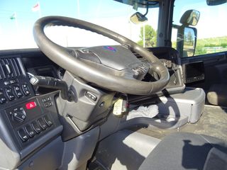 Scania G 480 - CAMION CON PLATAFORMA