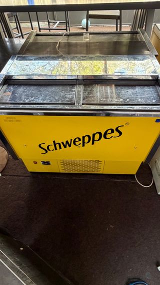 Nevera Botellero Schweppes A ESTRENAR