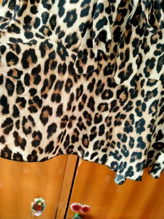 Conjunto Top Negro y Falda Animal Print