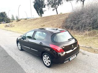 Peugeot 308 2012