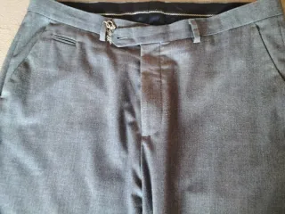 Pantalón largo gris