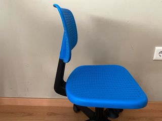 Silla Ikea infantil azul