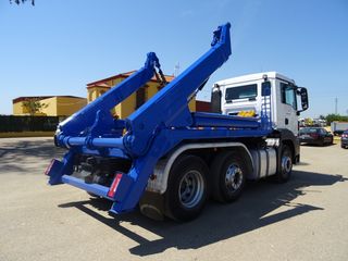 MAN FE 320 - CAMION GANCHO DE CADENAS