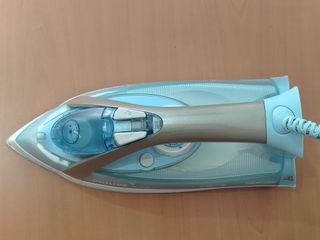 PLANCHA ELECTRICA DE VAPOR PHILIPS GC 3320 2300W