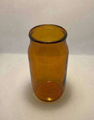 Jarrón de vidrio ámbar prensado