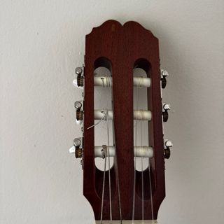 Guitarra Admira Paloma con funda