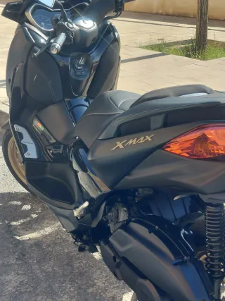 Yamaha Xmax 125 Negra/Verde