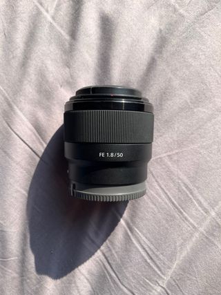 Objetivo Sony FE 1.8/50