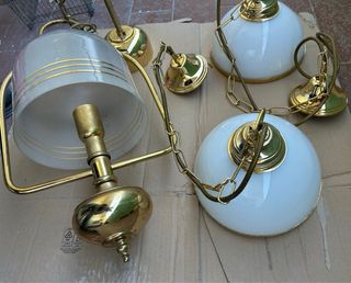 Lampadari oro e bianco:1 grande e 2 piccoli