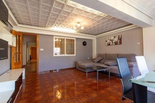 Piso en alquiler en Avda. de Abril. - 9 de octubre en Sagunto