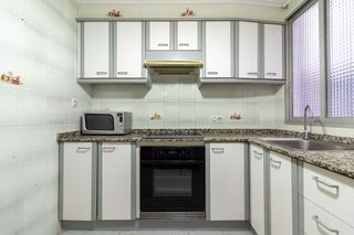 Piso en alquiler en Avda. de Abril. - 9 de octubre en Sagunto