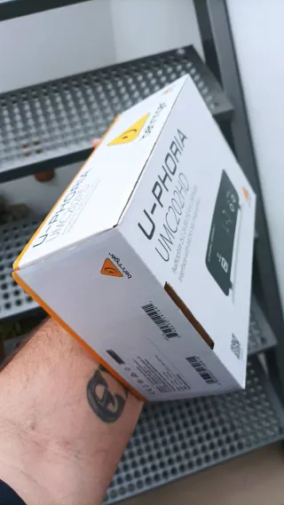 Interfaz Behringer U-PHORIA UMC202HD