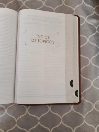 Biblia de estudio gracia y verdad.