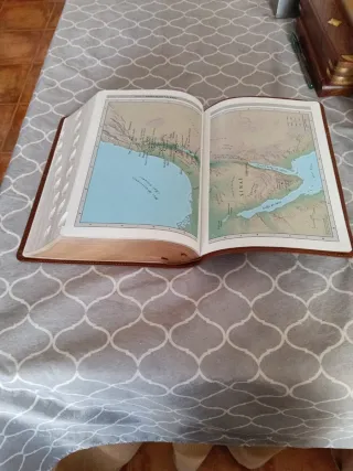 Biblia de estudio gracia y verdad.