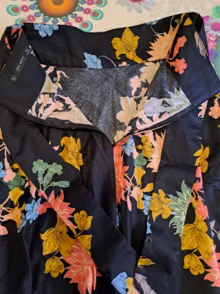 Falda Zara estampada talla L