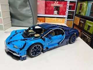 LEGO Technic Bugatti Chiron 42083