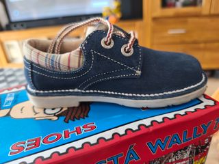 Zapatos Wally ante niño
