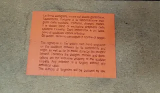 Figura cerámica firmada G Gusella diseño moderno