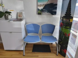 Juego Muebls Oficna: Escritorio, cajonera y sillas