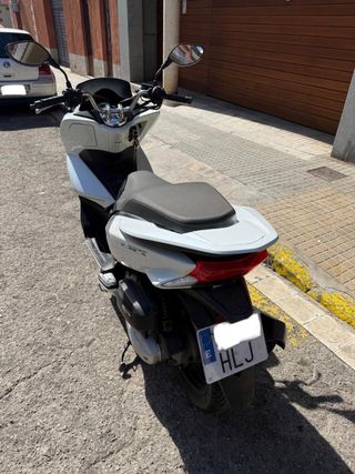Honda PCX 125 Blanca