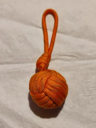 Llavero de cuerda tipo bola