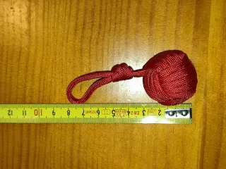 Llavero de cuerda tipo bola