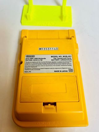 Nintendo GAME BOY POCKET Amarilla con soporte
