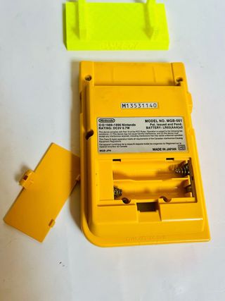 Nintendo GAME BOY POCKET Amarilla con soporte