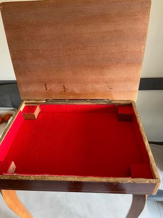Tavolino vintage intarsiato in legno