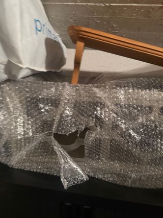 Mueble auxiliar gris metálico