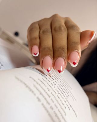 Manicurista profesional | Promoción desde 15€