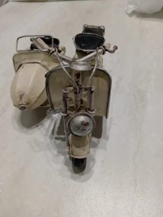 Moto d'epoca con sidecar