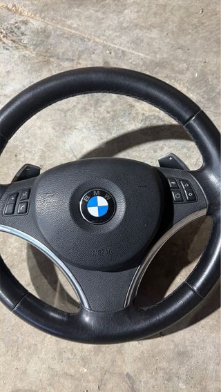 Volante BMW con levas