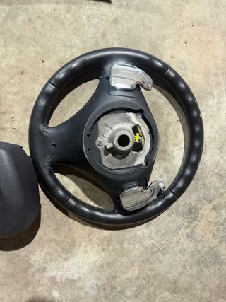 Volante BMW con levas