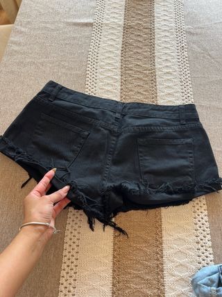 Shorts vaqueros Shein negros rotos