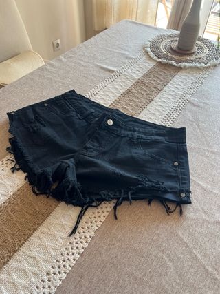 Shorts vaqueros Shein negros rotos