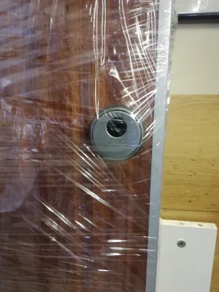 Puerta blindada exterior