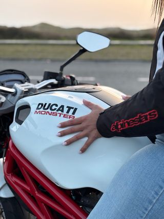 Ducati Monster 696