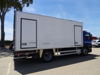 Scania P 230-CAMIONES FRIGORIFICOS