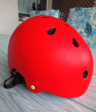 Casco Decathlon infantil  Talla 55/58cm