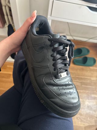 Nike Air Force 1 Negras