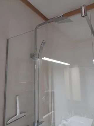 Mampara de ducha cristal y metal