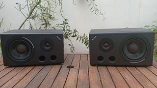 Monitores Estudio Alesis M1 MK2 (Pareja)