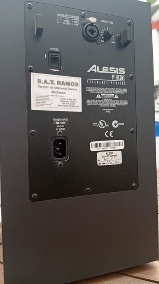 Monitores Estudio Alesis M1 MK2 (Pareja)