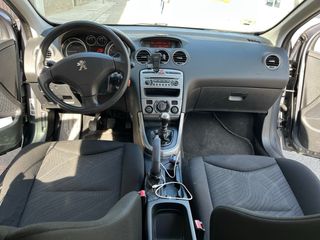 🚗 Peugeot 308 2012