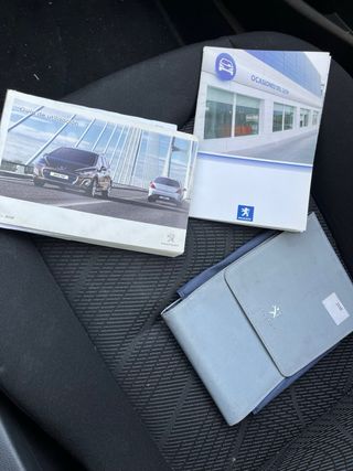 🚗 Peugeot 308 2012